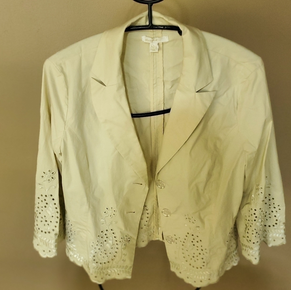 Think Tank Womens Cream Eyelet Embroidered Scalloped Blazer Jacket Size L